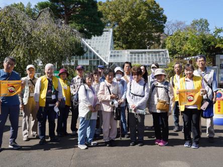薬用植物園を見学し野火止用水を歩きました