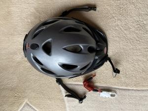 「だべりサロン」でヘルメットの相談を受けました